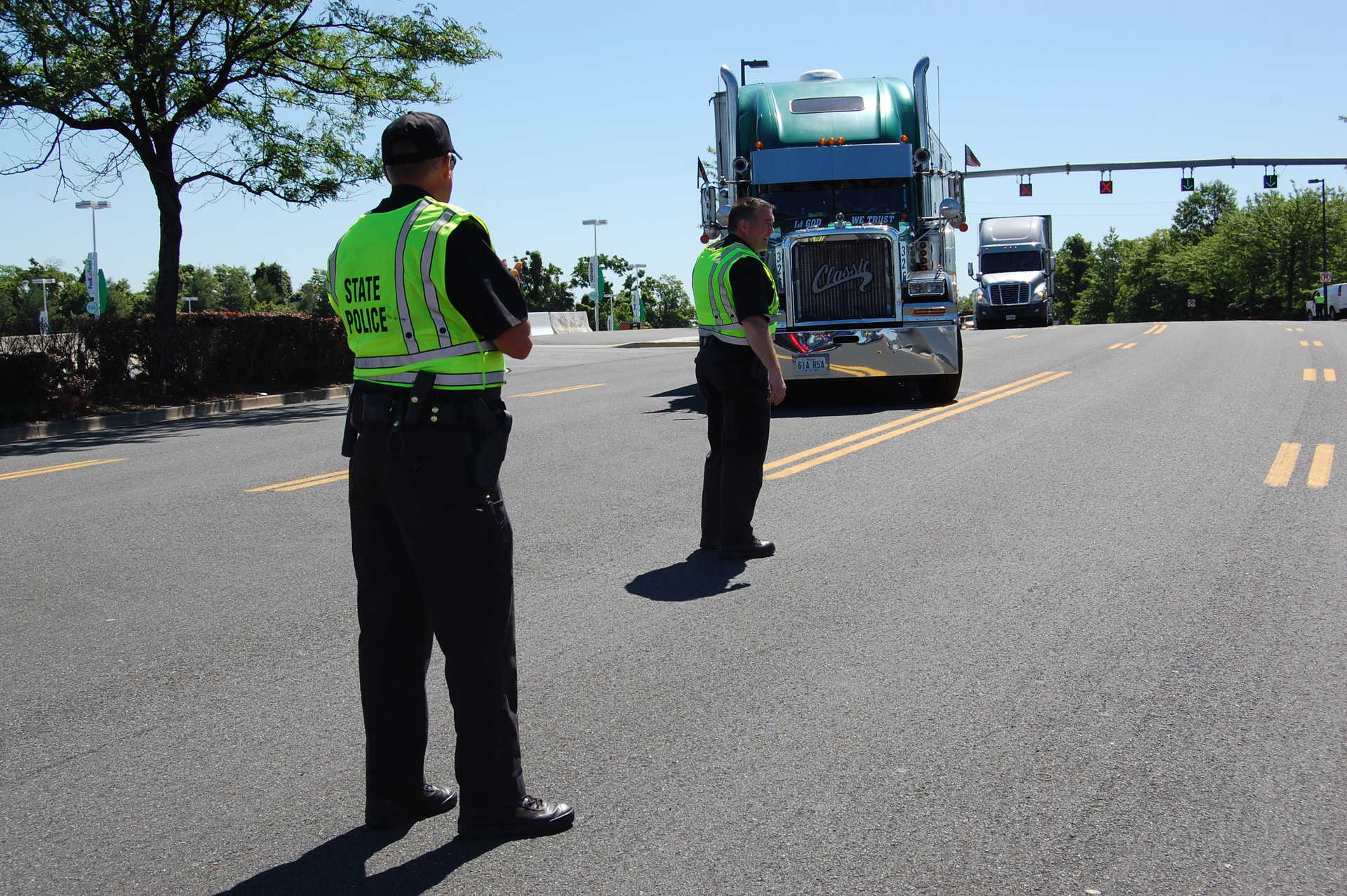 Beginning April 1 2018 inspectors will start placing commercial motor vehicle drivers out of service if their vehicle is not equipped with the required electronic logging device CVSA said Photo Sean KilcarrFleet Owner