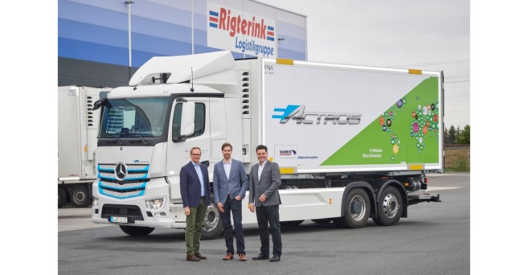 Refrigeratedtransporter 3987 Rigterink Logistics Food Truck