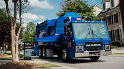 Mack LR