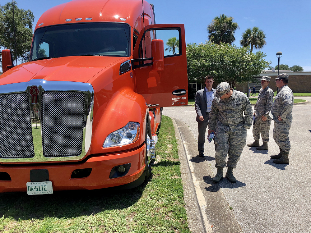 Kenworth Hiring Heroes T680