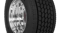 Toyo Nanoenergy M675 long haul drive tire