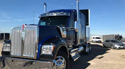 W990