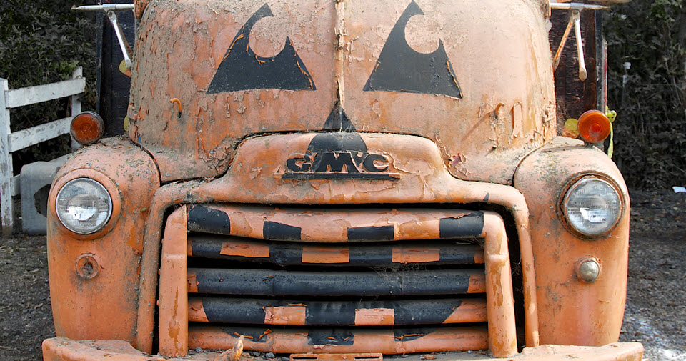 Halloween GMC truck