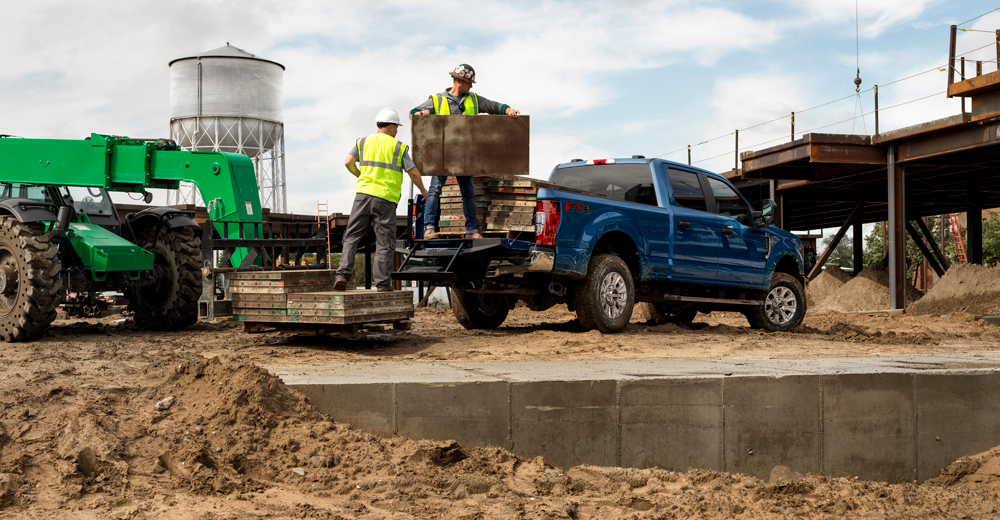 2020 F-250_Blue-worksite