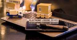 eld-illustration-laptop-phone-by-rabbitti eld-illustration-laptop-phone-by-rabbitti