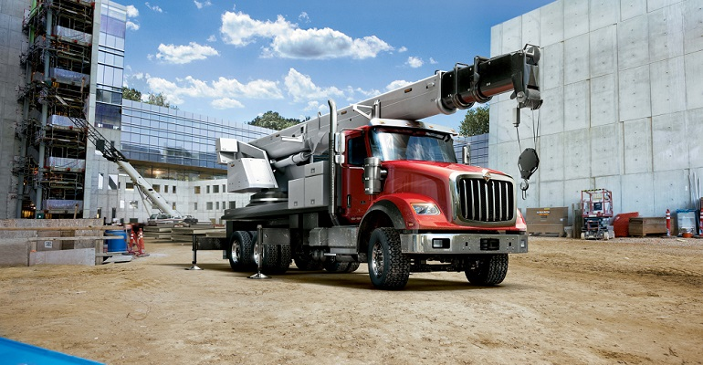 International HX Crane