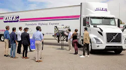 Refrigeratedtransporter 4147 Demo Next To Truck High Res
