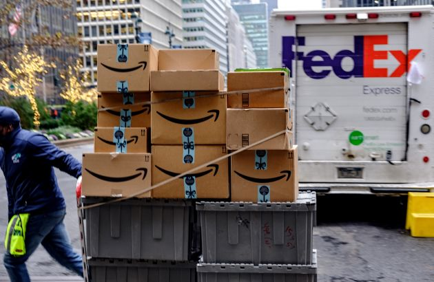 fed ex amazon lee bloomberg getty.jpg