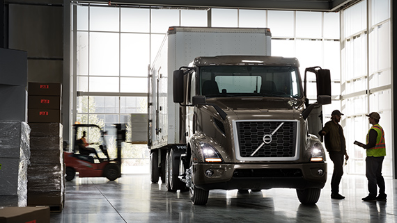 081319 Volvo VNR truck.jpg