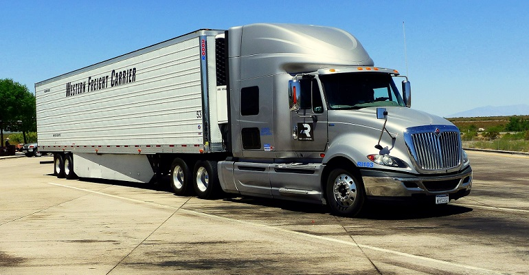 Refrigeratedtransporter 4321 Truck 4068463 1920