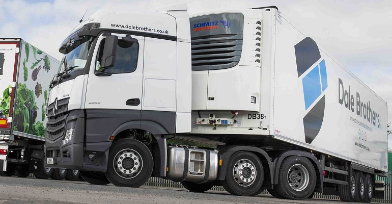 Refrigeratedtransporter 4392 Land Schmitz Cargobull Dale Brothers