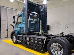 091719 VTNA VNR Electric truck 2 jf.jpg 091719 VTNA VNR Electric truck 2 jf.jpg