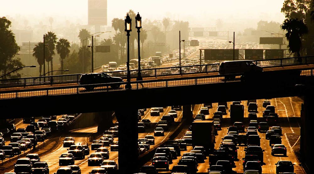 Fleetowner 39083 Los Angeles Smog Rush Hour Traffic Cars Trucks Emissions Lazyday Istock Getty
