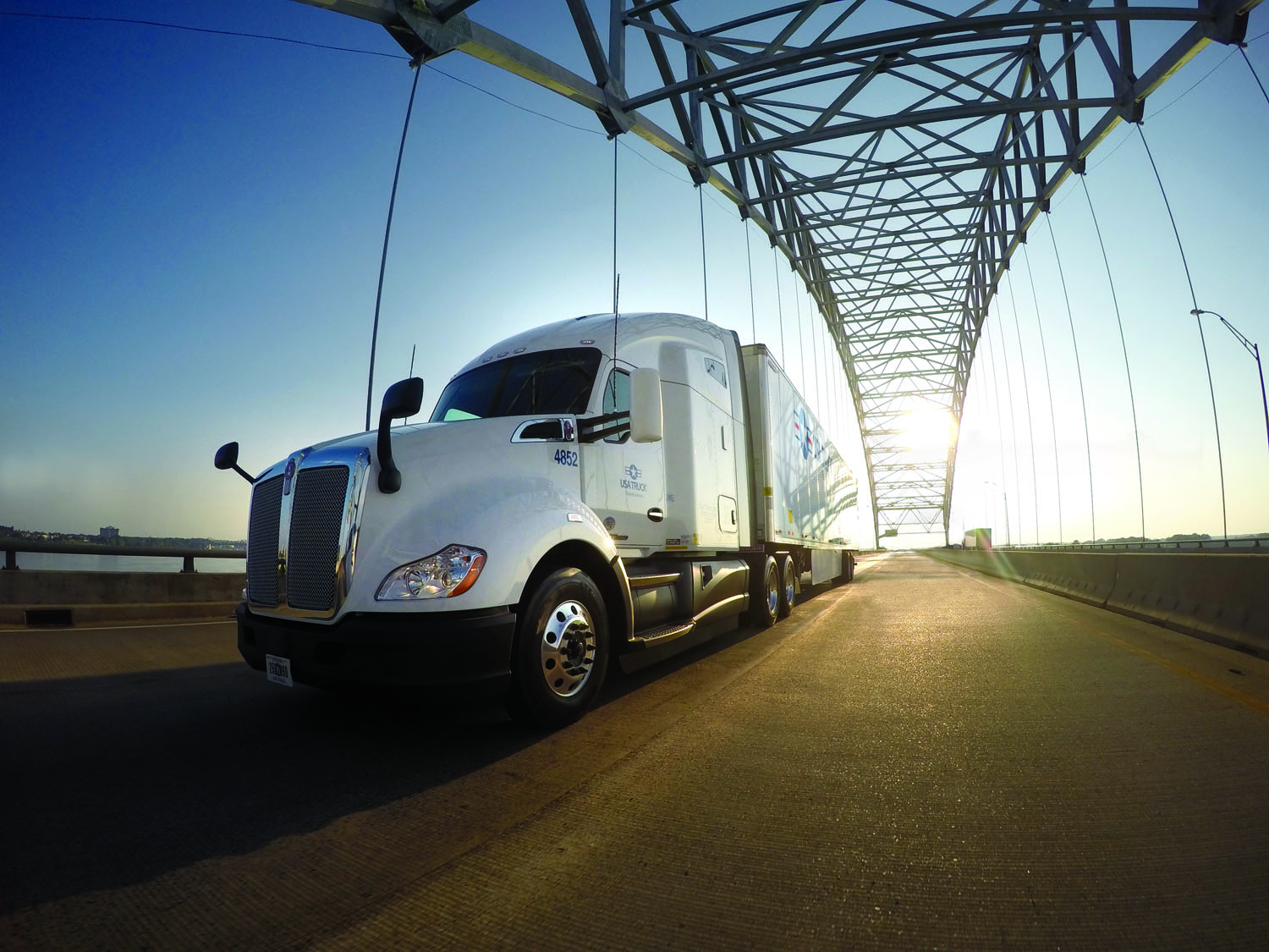 USA Truck2.jpg