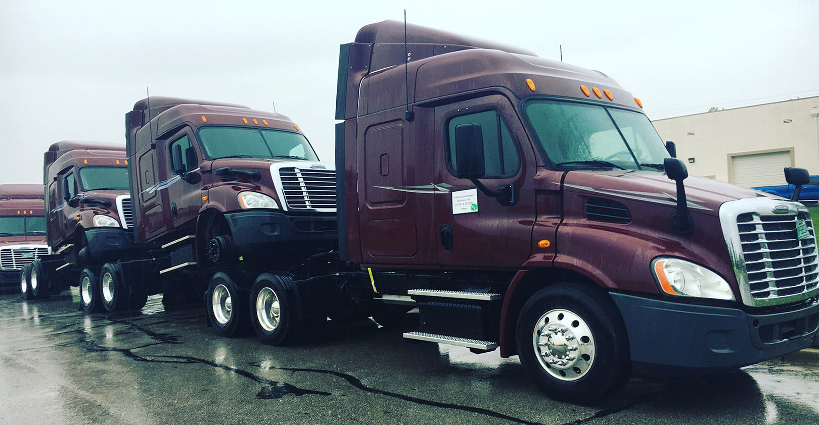 United Road Team Drive-Away - 2.jpg