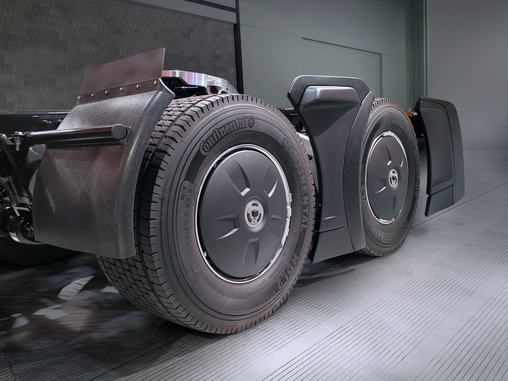 102819 FlowBelow_Navistar.jpg