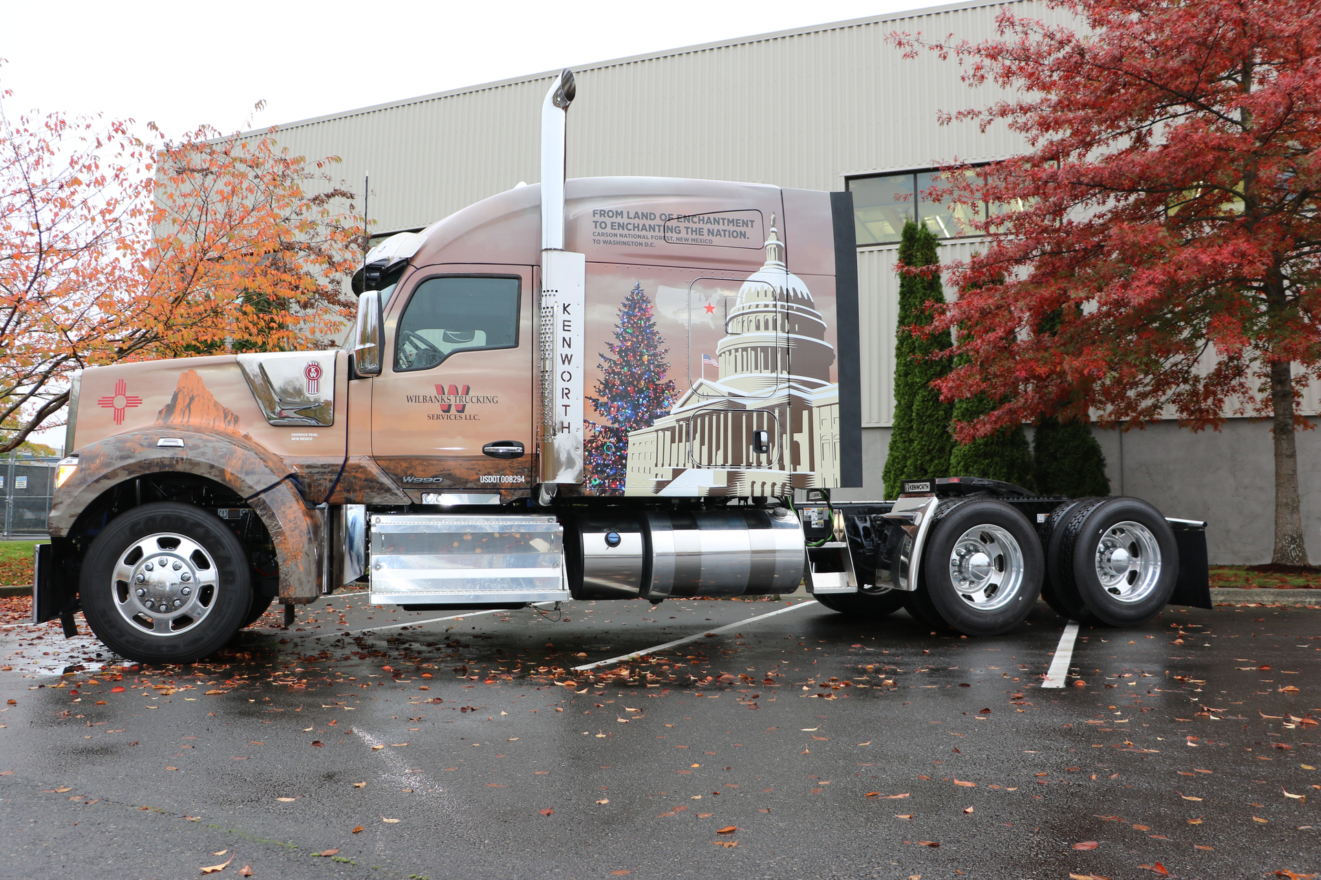 110619 Kenworth 2019 Capitol Christmas Tree.jpg