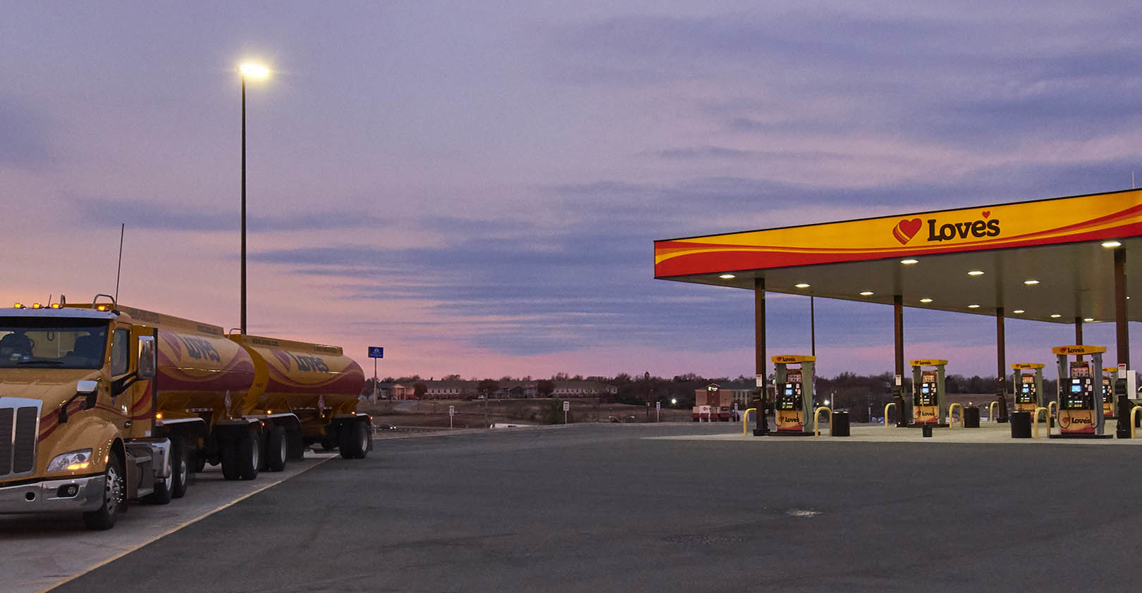 111119 Love's travel stop.jpg