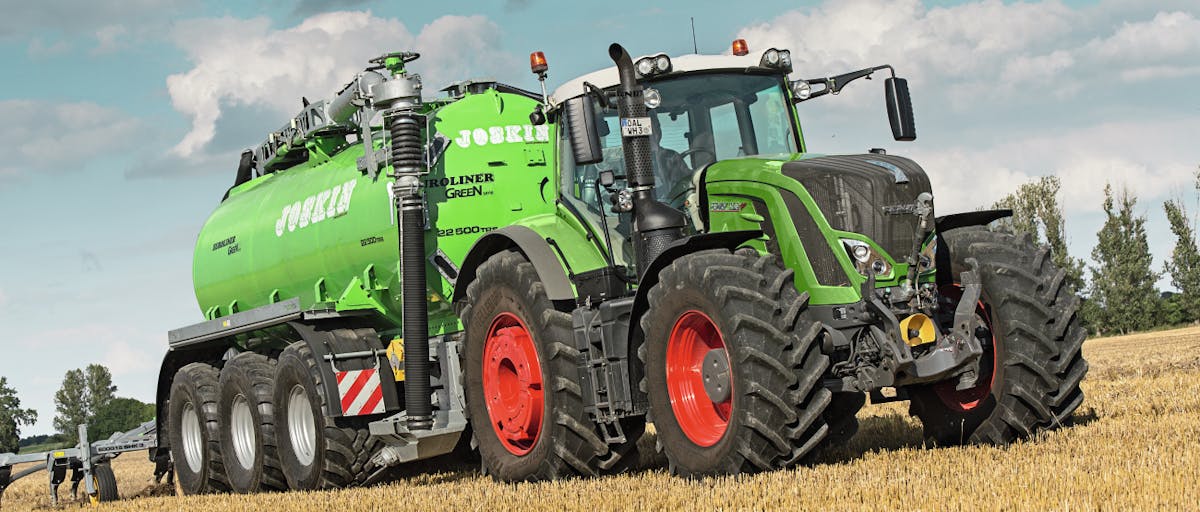Take a look at Fendt's largest tractor