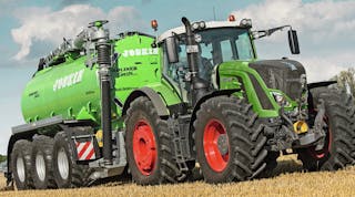 Fleetowner 39415 111219 Fendt 900 Vario Tractor