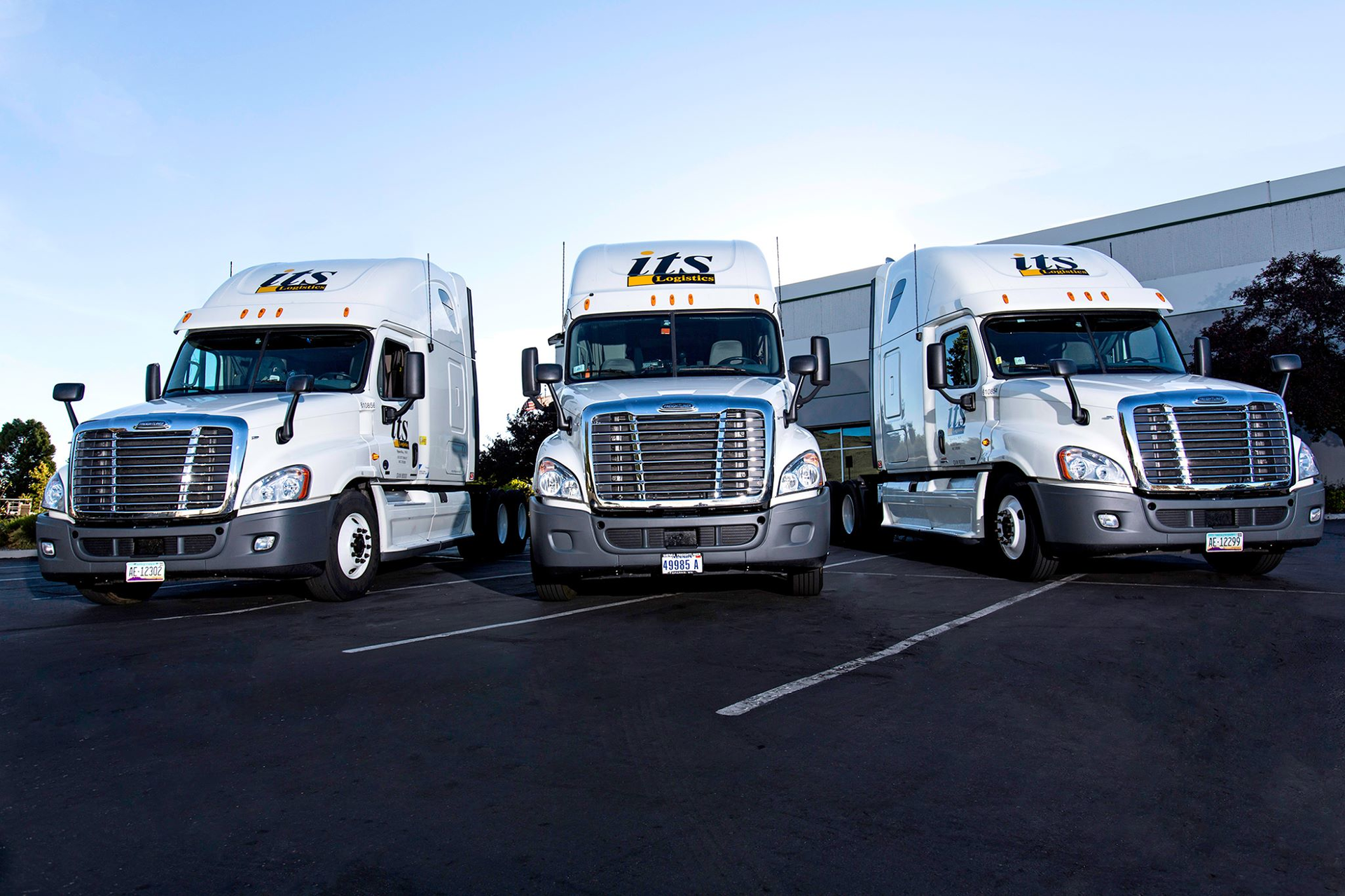 Its Logistics Trucks 5df8f3d7e6dd2