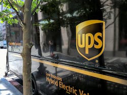 121119 UPS truck on the curb.jpg 121119 UPS truck on the curb.jpg