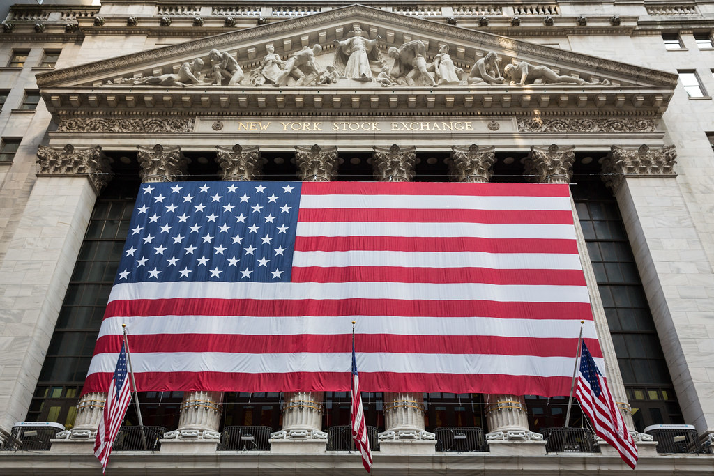 New York Stock Exchange American Flag 5e00cda4ab2a0