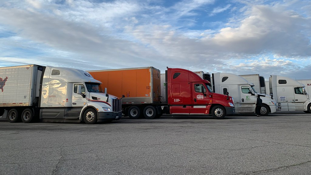 Trucks At Rest Stop Flikr 5e5fc55b862a4