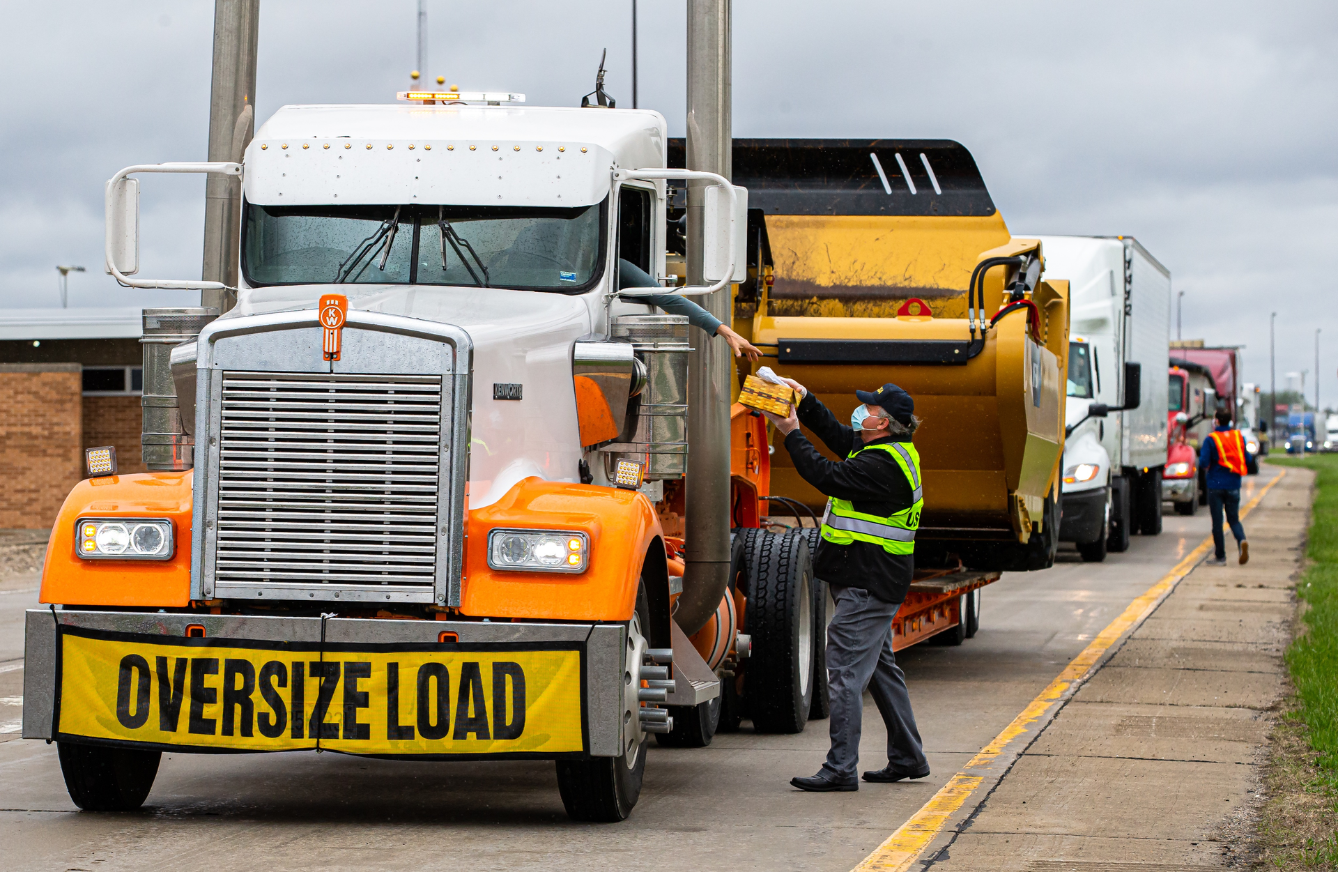 050120 Ilinois Feeds Truckers Justin L Fowler 5eac3183bc477