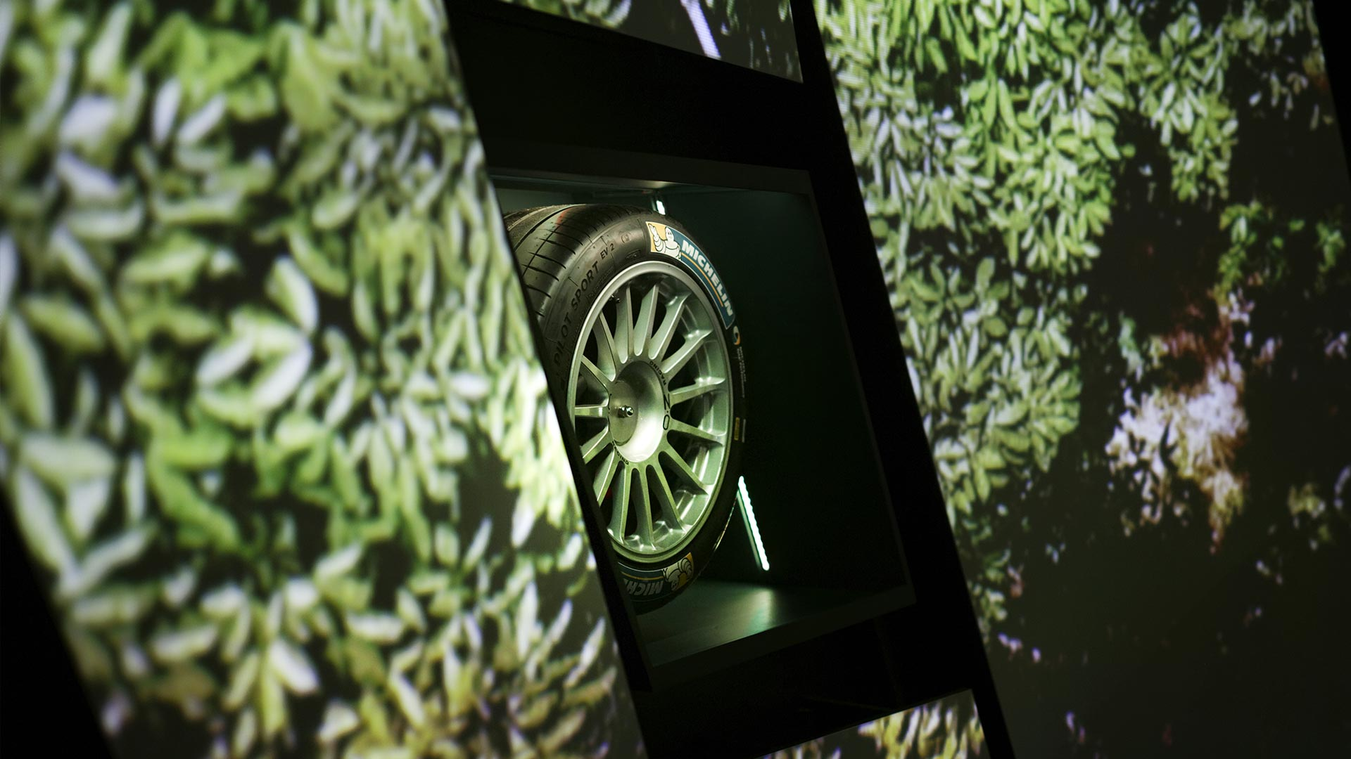 051120 Michelin Goes Green 5eb945ceeec6d