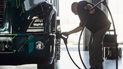 Charging Vnr 5e45c89e84975 5efa09f07afd0 Charging Vnr 5e45c89e84975 5efa09f07afd0