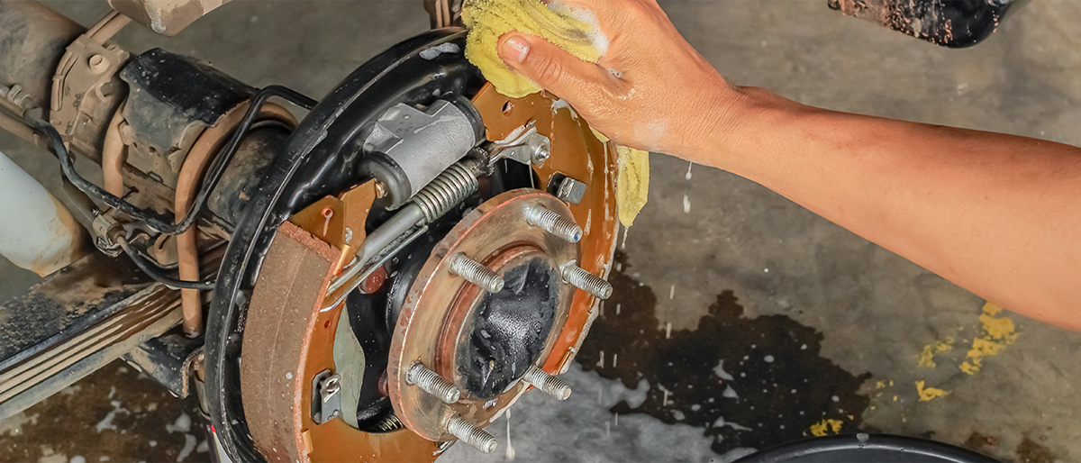 WEBINAR ON DEMAND The chemistry of clean understanding brake cleaner