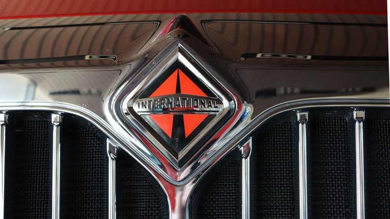 Navistar Logo Hitch 5e3399e39368e 5f32ee2ac3d2e