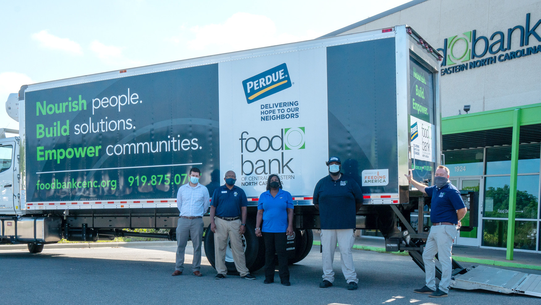 Food Bank Photo 81220 5f3feaf28ea3b