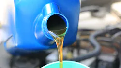 Oil Change Monthira Yodtiwong Dreamstime 5f8ee10cbe066 Oil Change Monthira Yodtiwong Dreamstime 5f8ee10cbe066