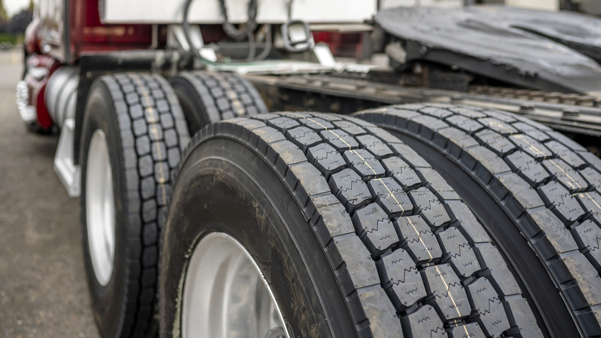 Tires Vitpho Dreamstime 5f9985e5e800e