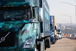 Polb Vnr Electric Lead Truck Parade Of Clean Vehicles Volvo Trucks