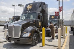 A UPS CNG tractor-trailer A UPS CNG tractor-trailer