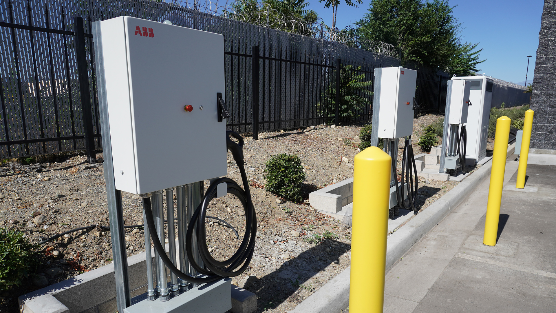 Volvo Lights 150 K W Charging Stations 5fa317211e90c