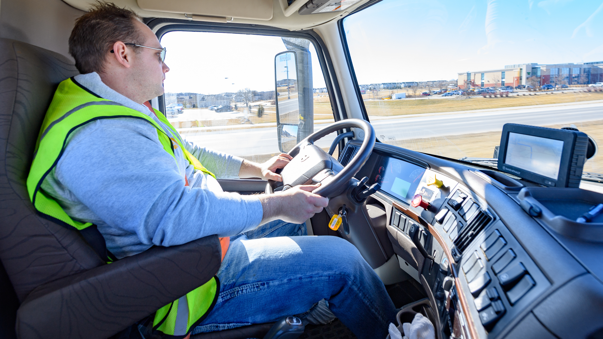 Driver In Cab Transervice 5faaa58299b4d