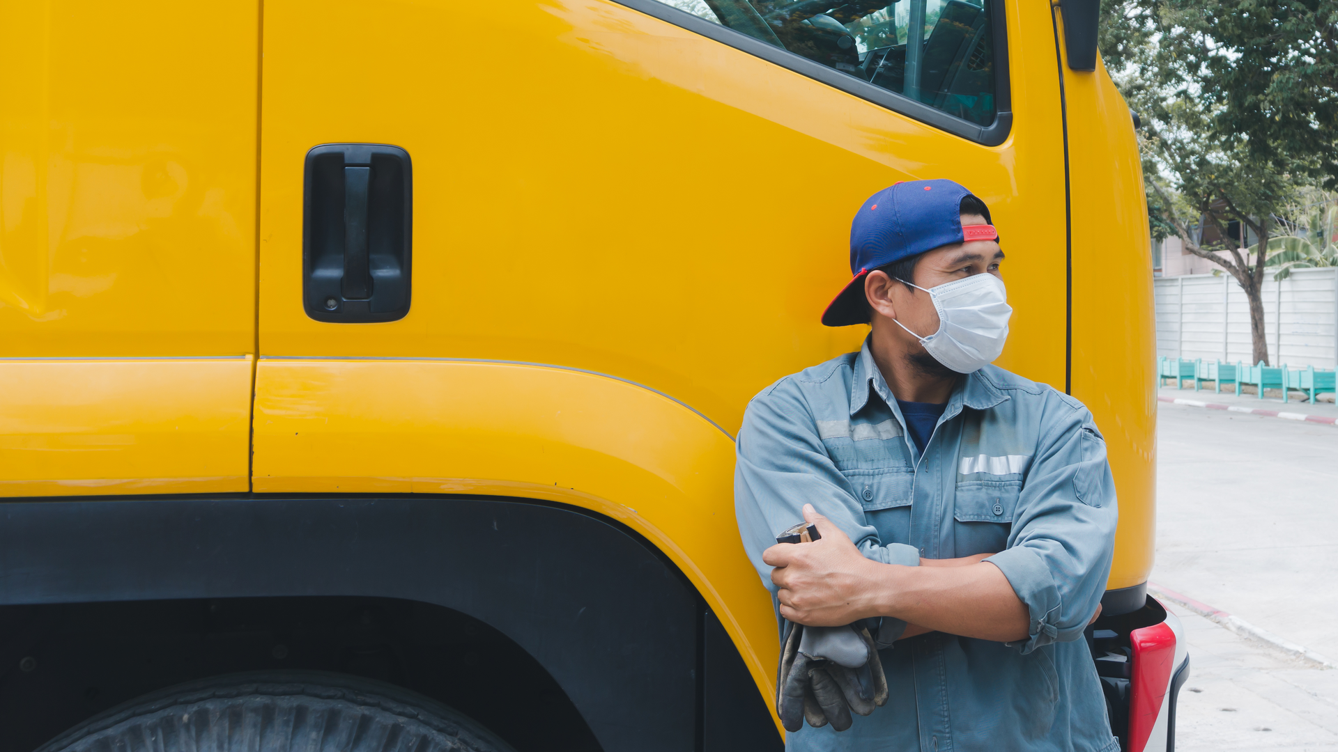 Driver Mask Truck Suriyan Buntiam Dreamstime 5fbd54bbcd08b