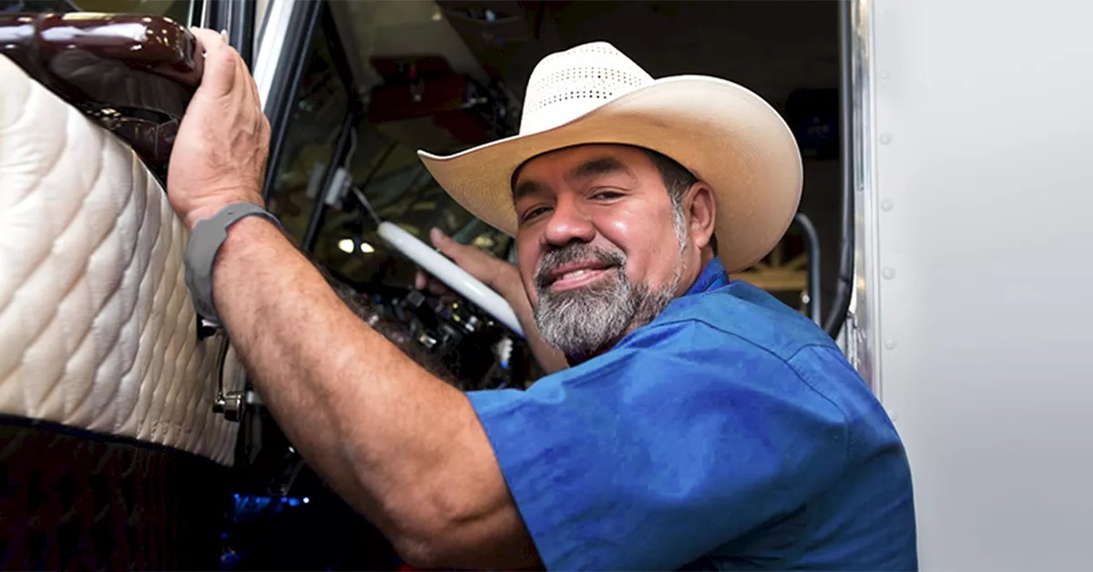 Dat Clean Fleet Truck Driver 5fb2a0c58200b