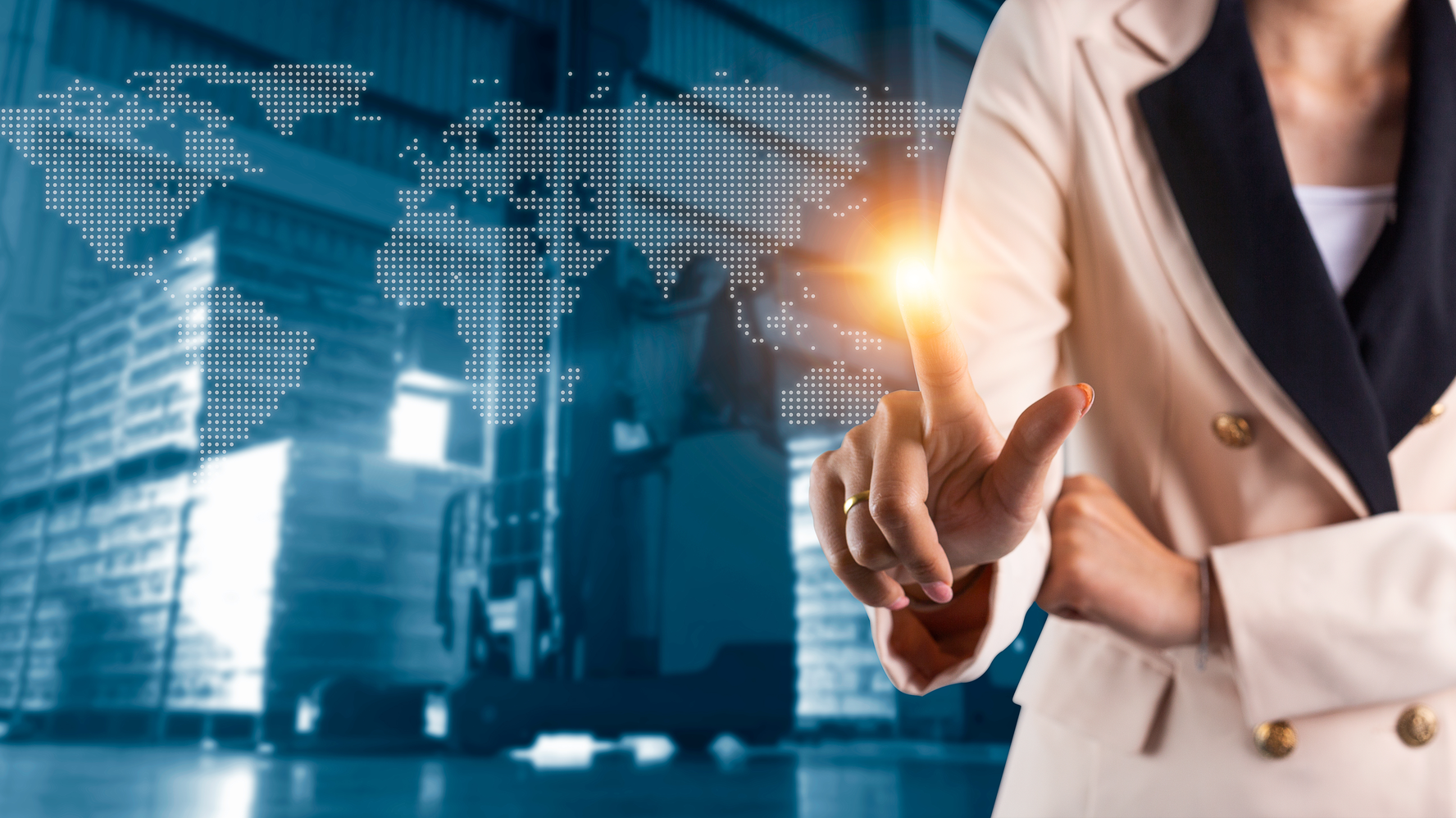 Female Fleet Manager Komgrit Pradissagul Dreamstime 5fce47ae26ba8