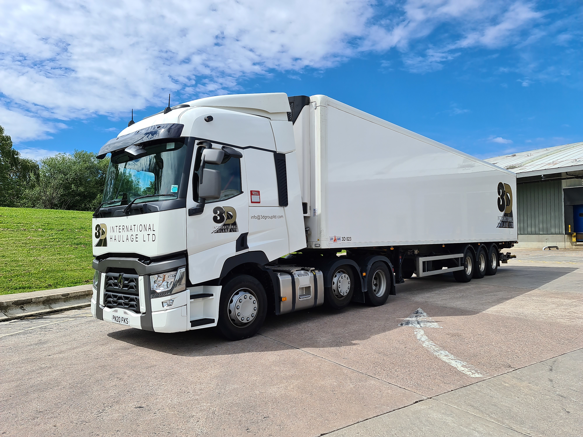 881220 Multi Temp Operator Ticks Dvsa Box Using Integrated Fleet Control Software 5fd24f4075e72