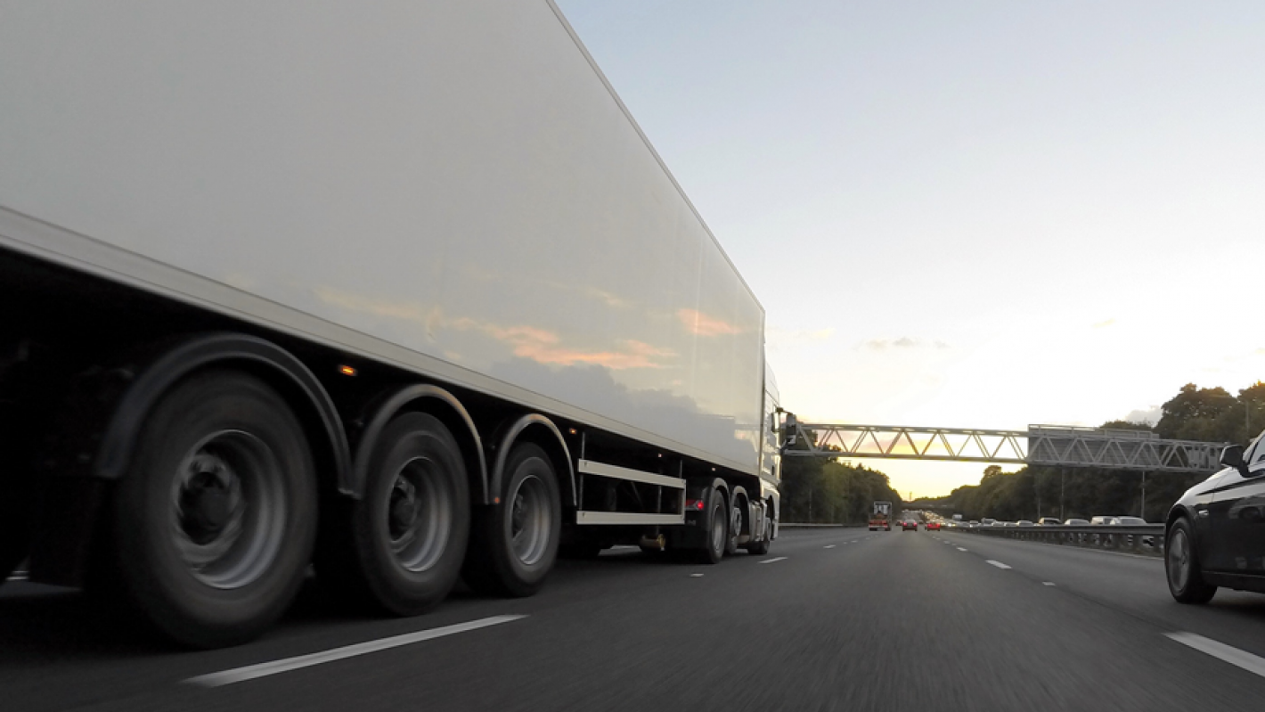 030419 Highway Asphalt Car Clear Sky 192364 Copy 60004dd61624d