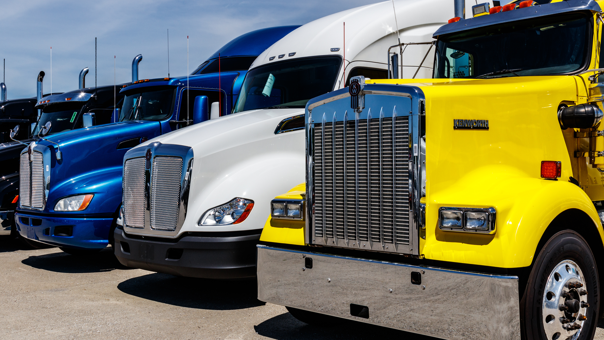 Semi Trucks Jonathan Weiss Dreamstime 6012c89ac6e27