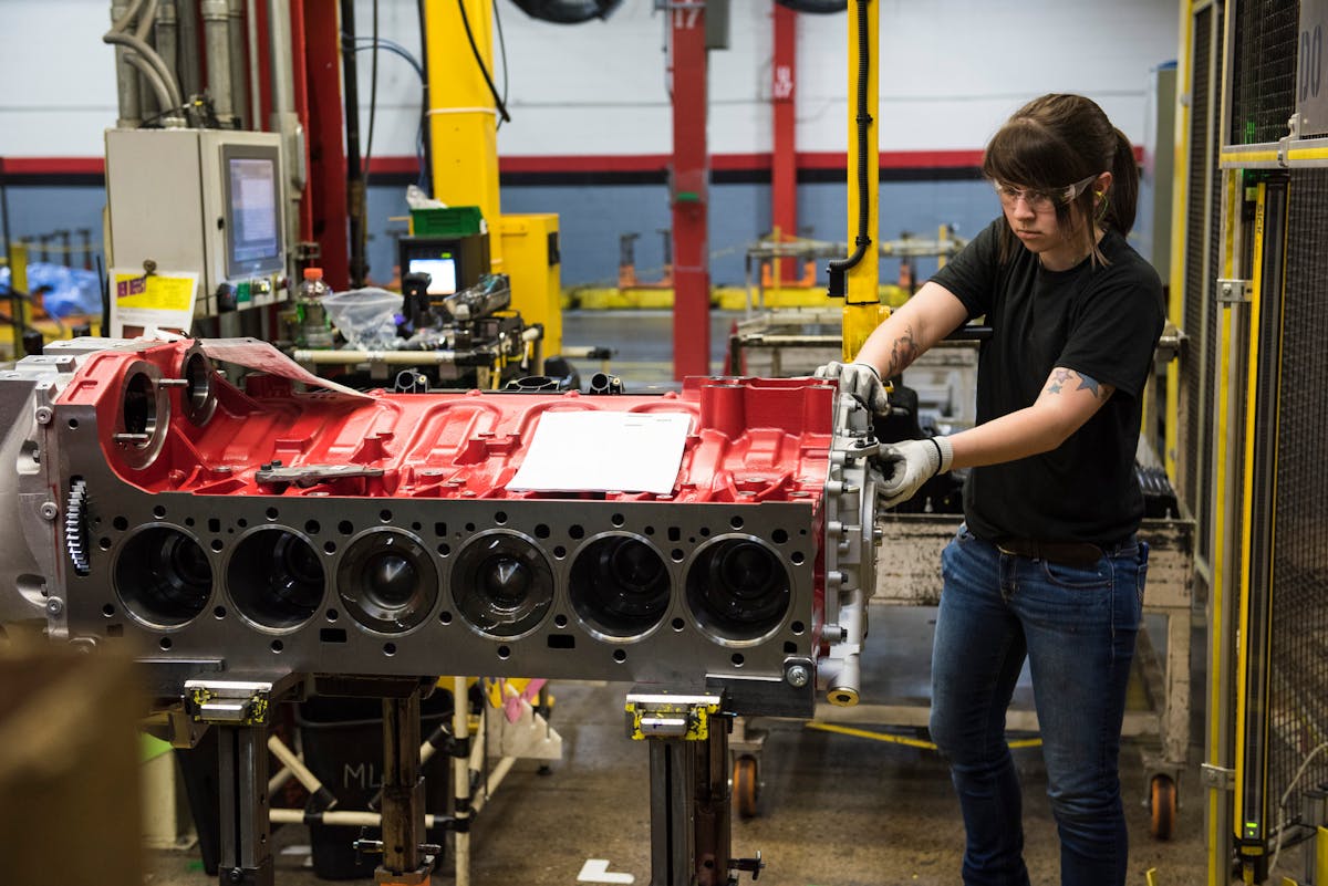 A Cummins worker at the Jamestown Engine Plant in Jamestown, N.Y. assembles a X12 engine, which was launched in 2018 to offer customers a more modest displacement (11.8L) than the X15 (14.9L). The X12 is currently available with Freightliner, Western Star, Autocar, Oshkosh, Terex and several other specialty truck manufacturers.