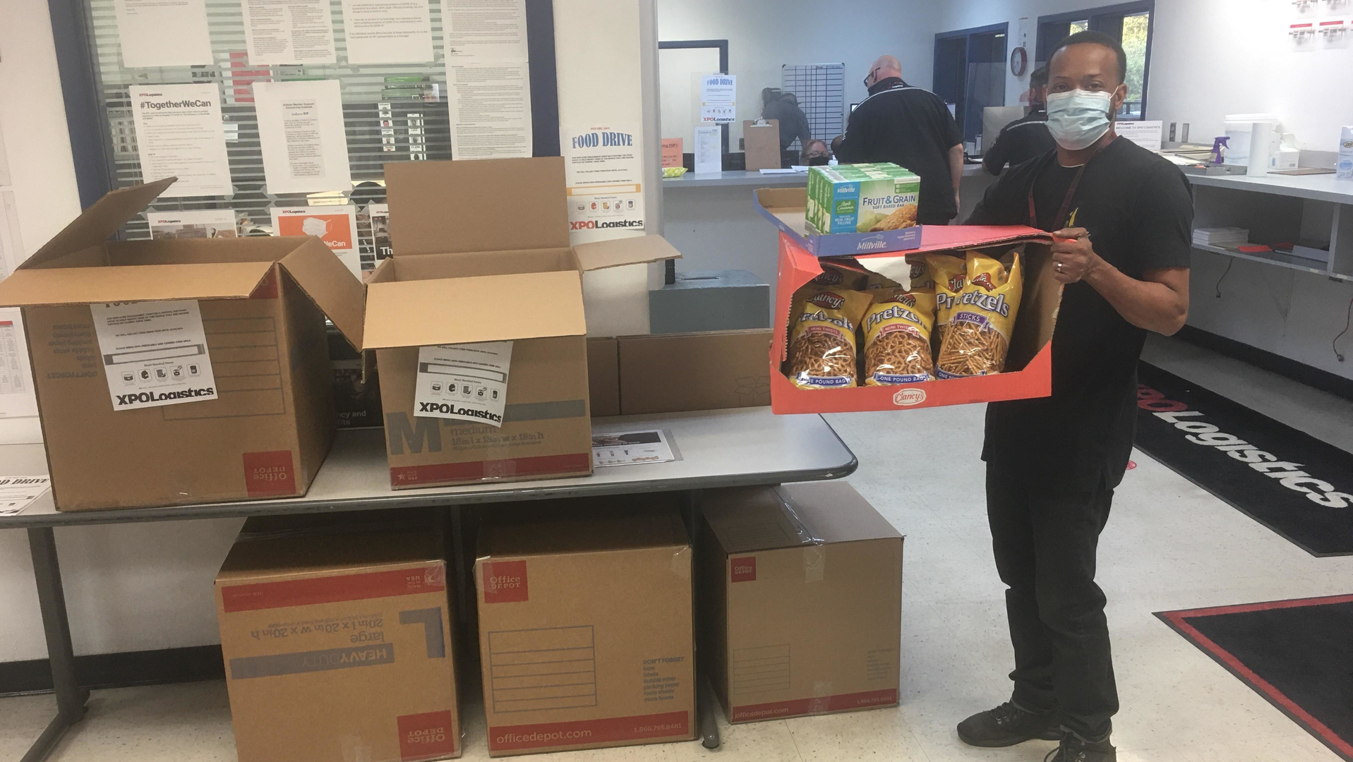 Dockworker Preparing Food Xpo Logistics 602699c64f502