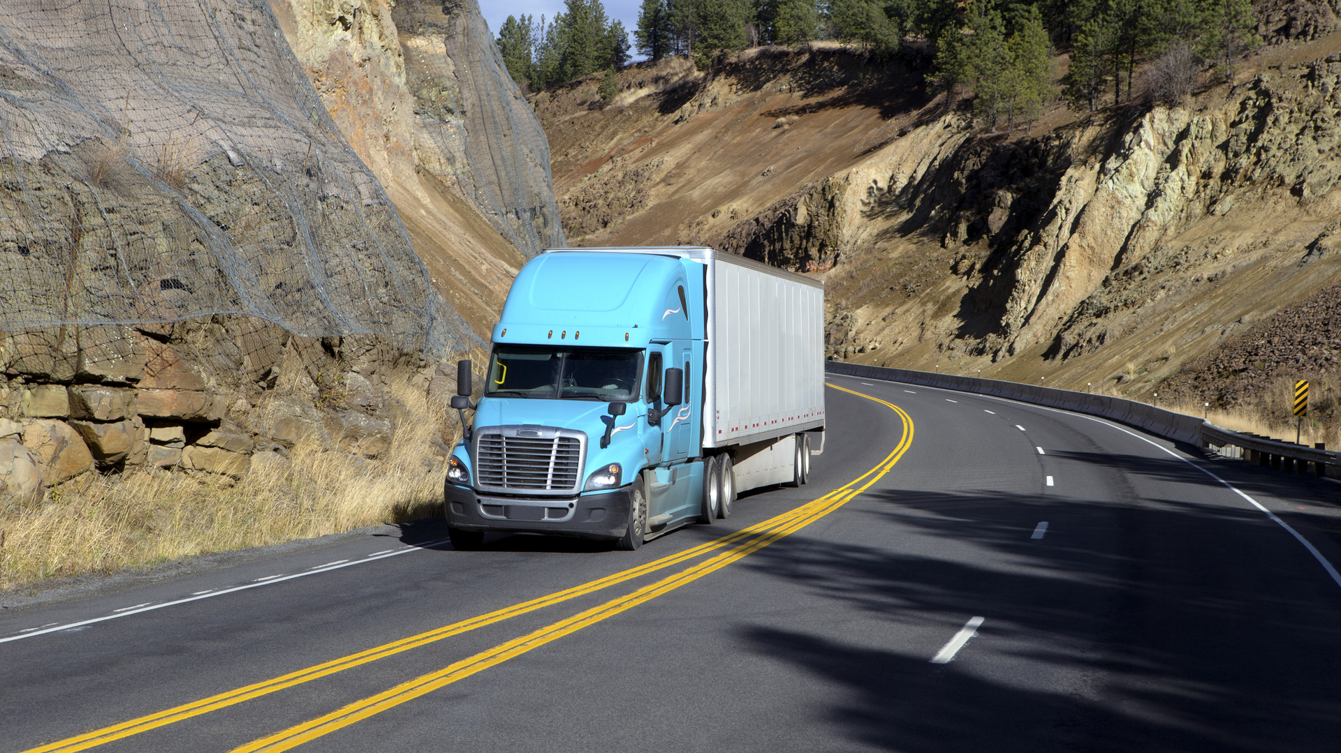 Semi Truck Highway Oksanaphoto Dreamstime 60300aefccbc5