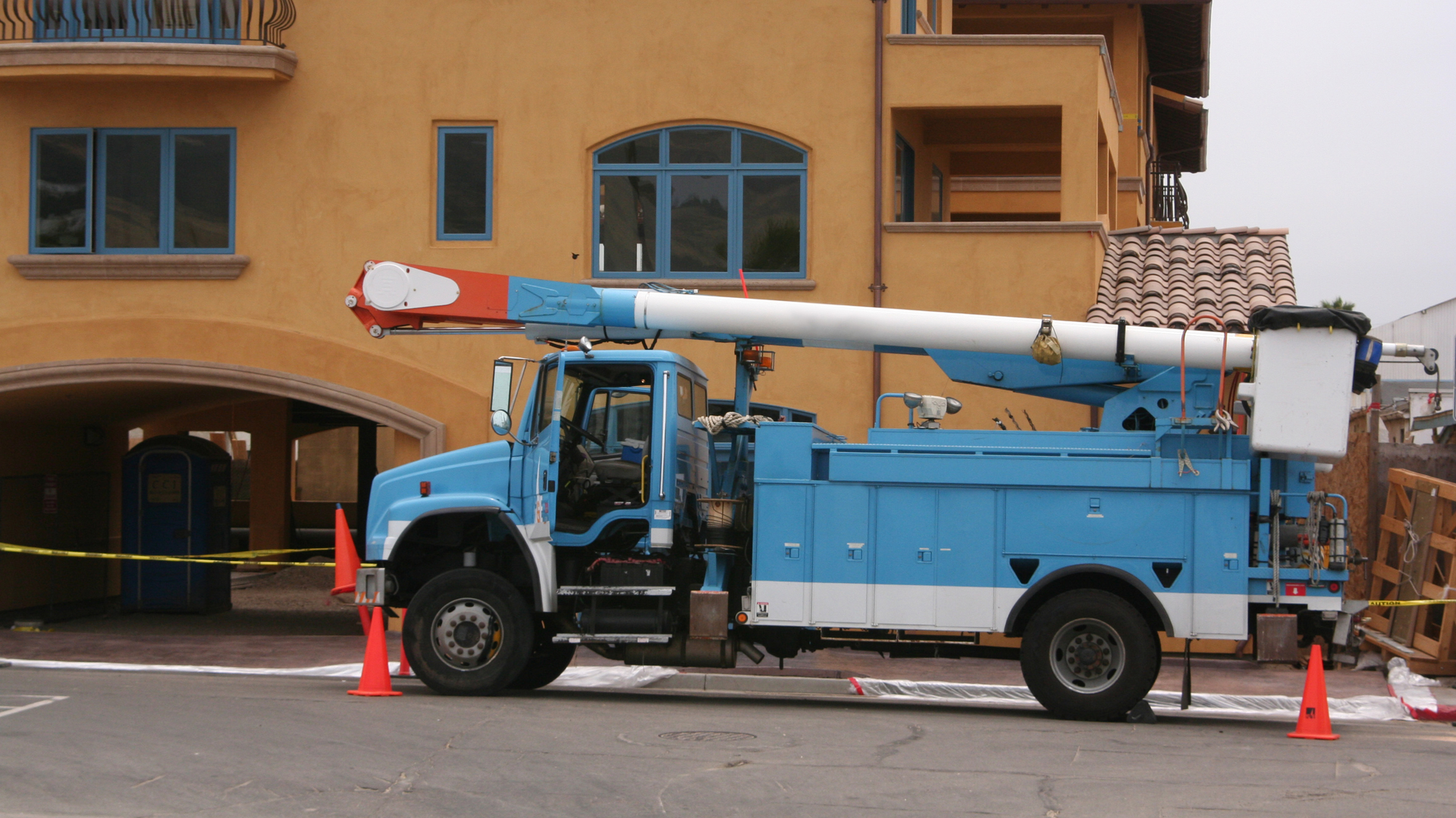 Utility Truck Susanne Neal Dreamstime 603664ad7e3c5